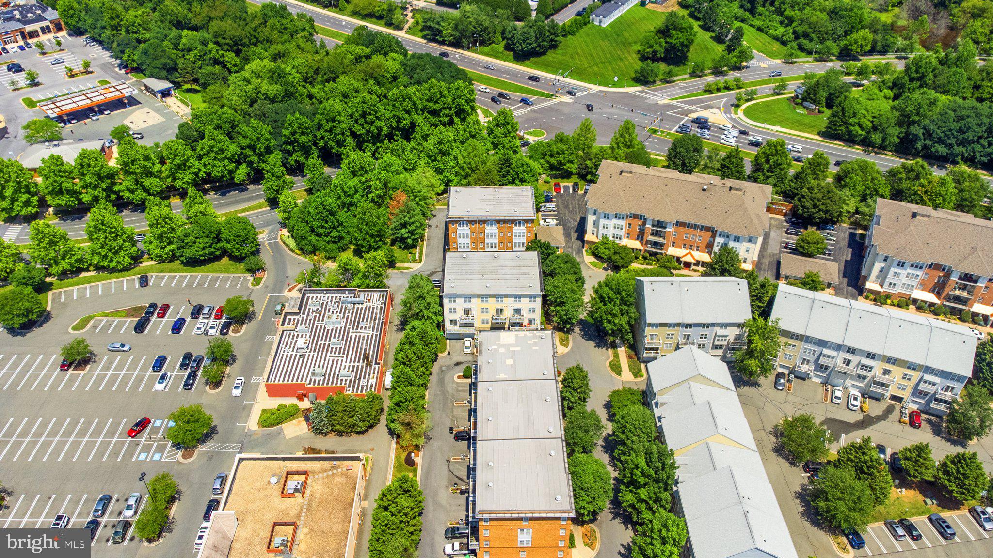 KENTLANDS - Residential