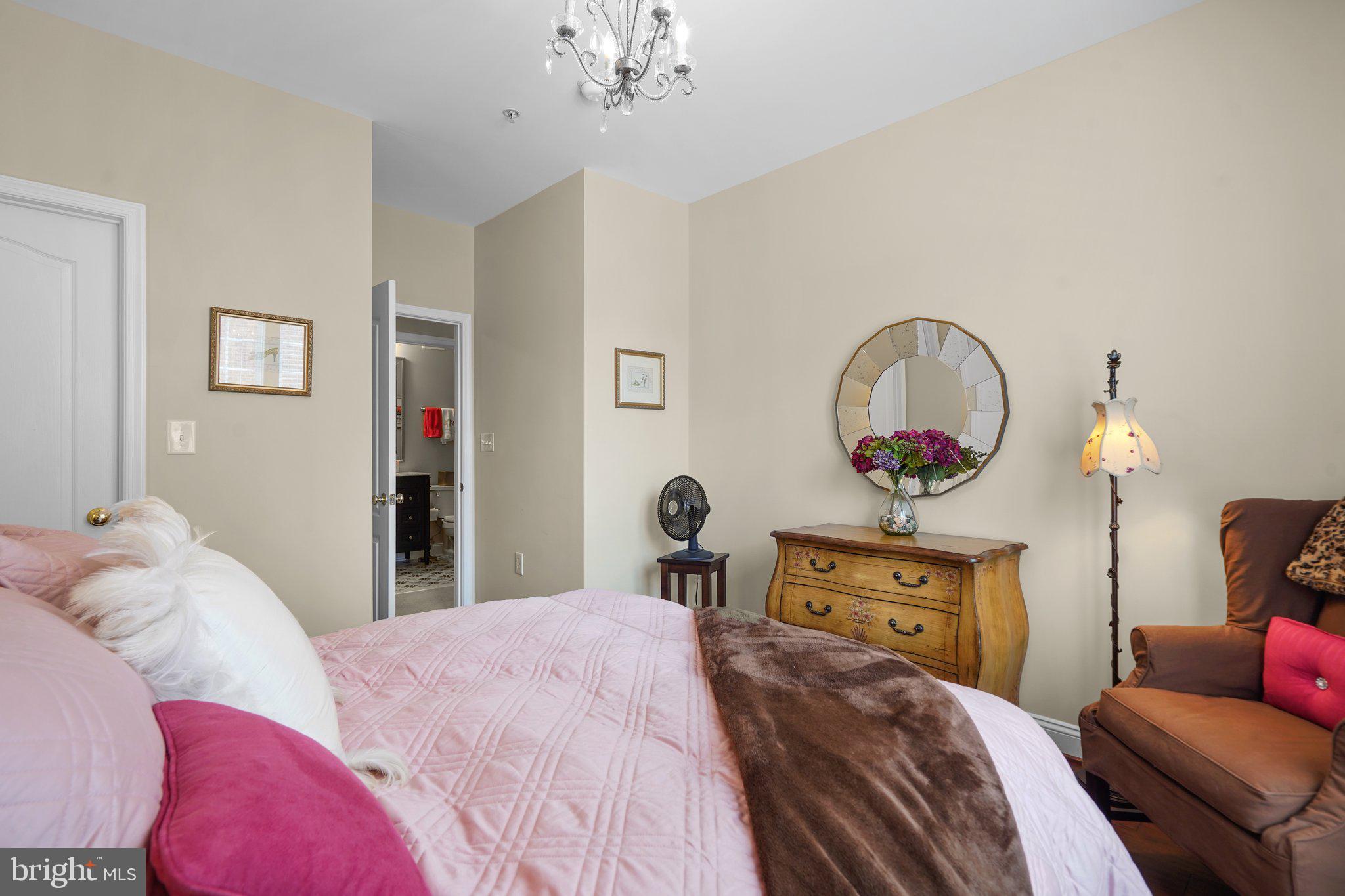 KENTLANDS - Residential