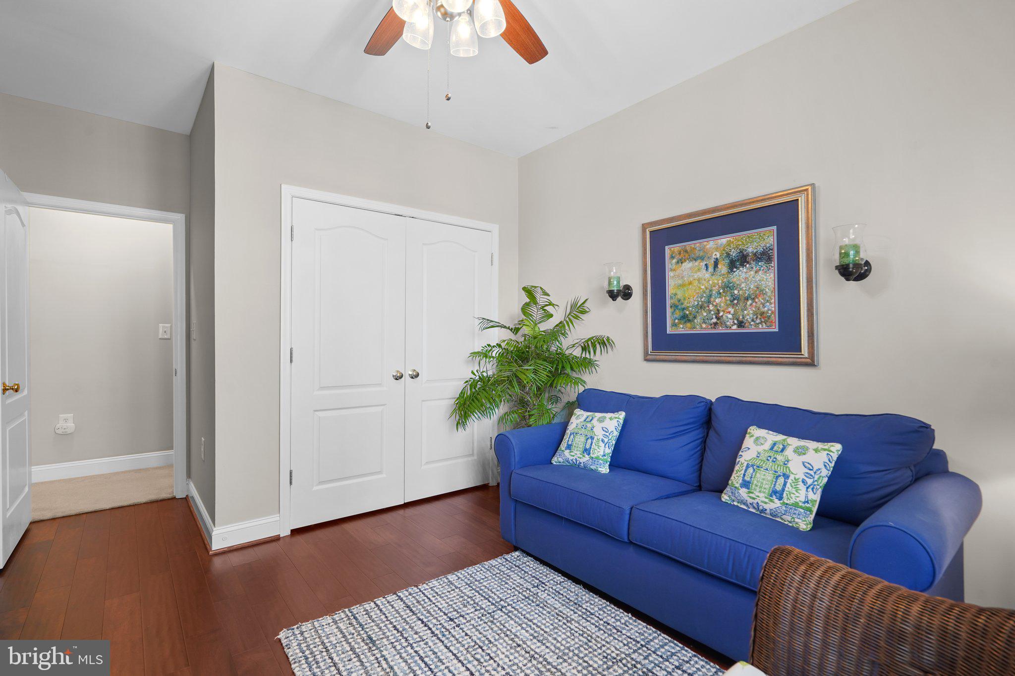 KENTLANDS - Residential