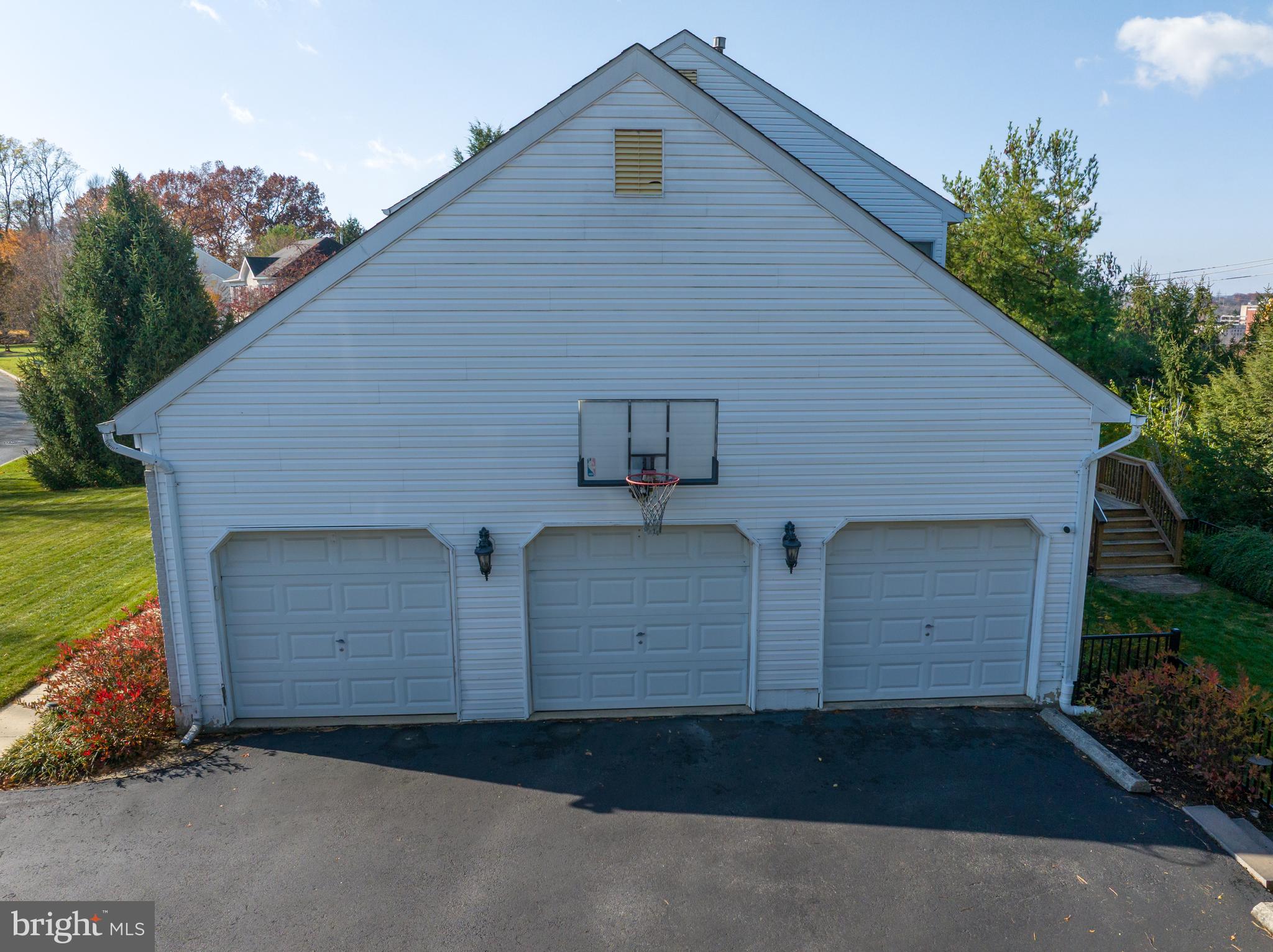 SOUTH WHITEHALL TWP - Residential