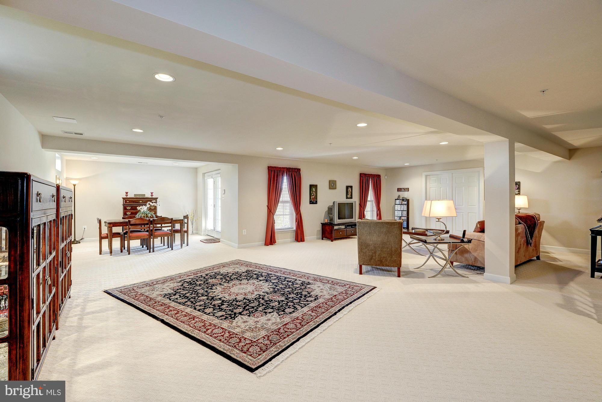 VILLAGES OF URBANA - Residential