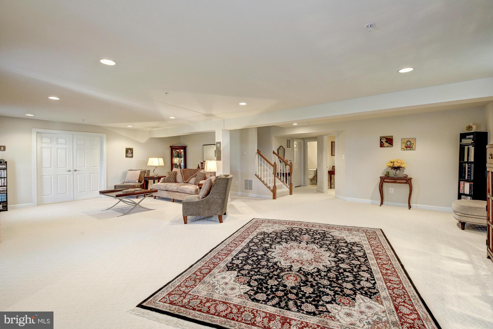 VILLAGES OF URBANA - Residential