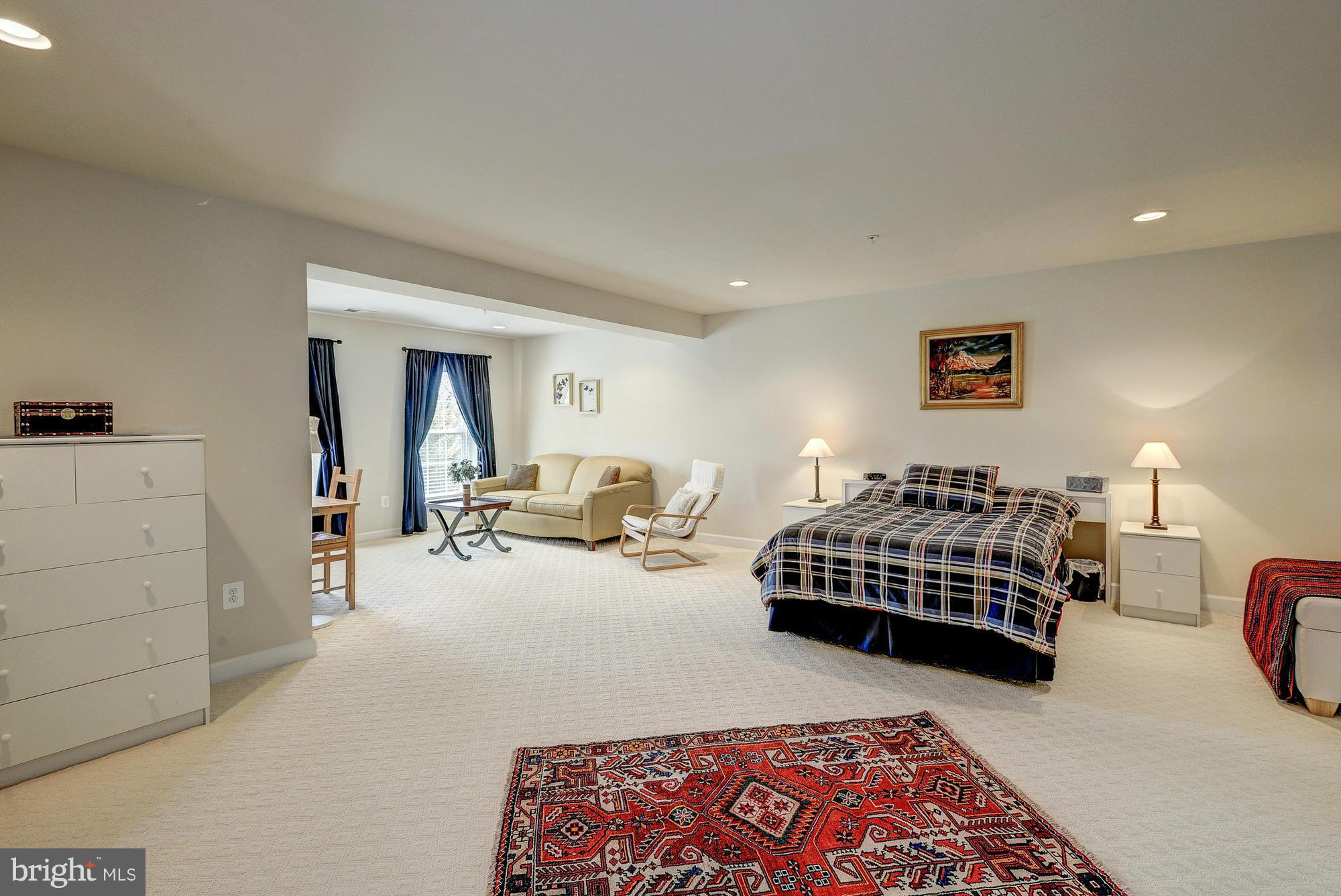 VILLAGES OF URBANA - Residential