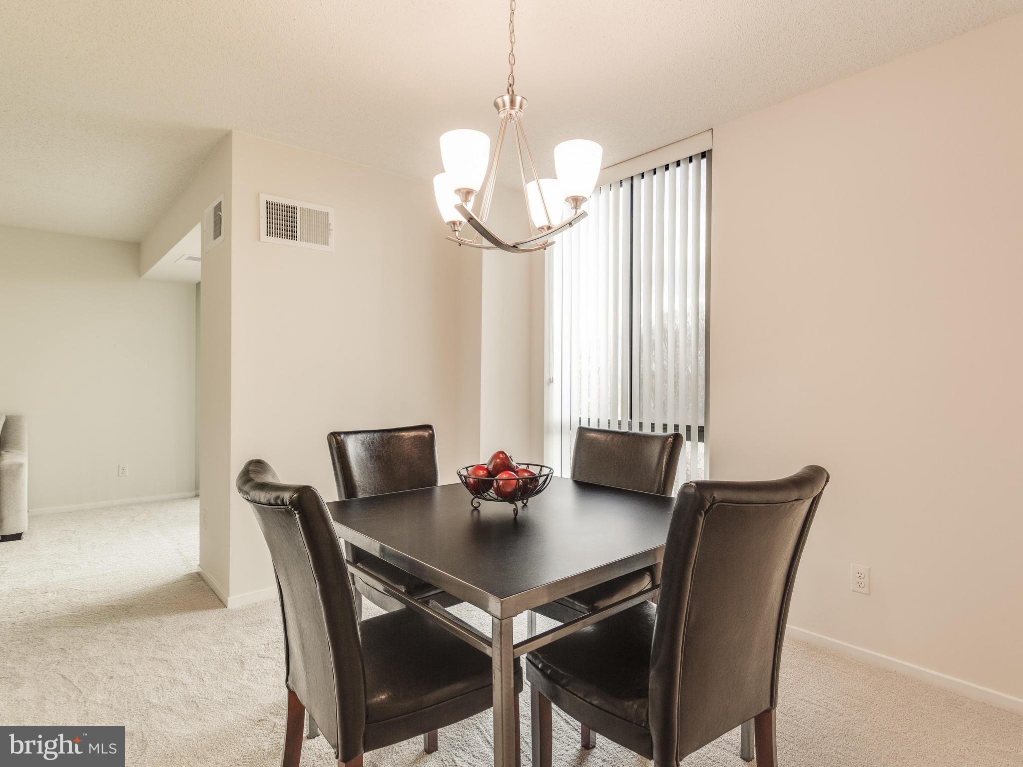 IDYLWOOD TOWERS - Residential