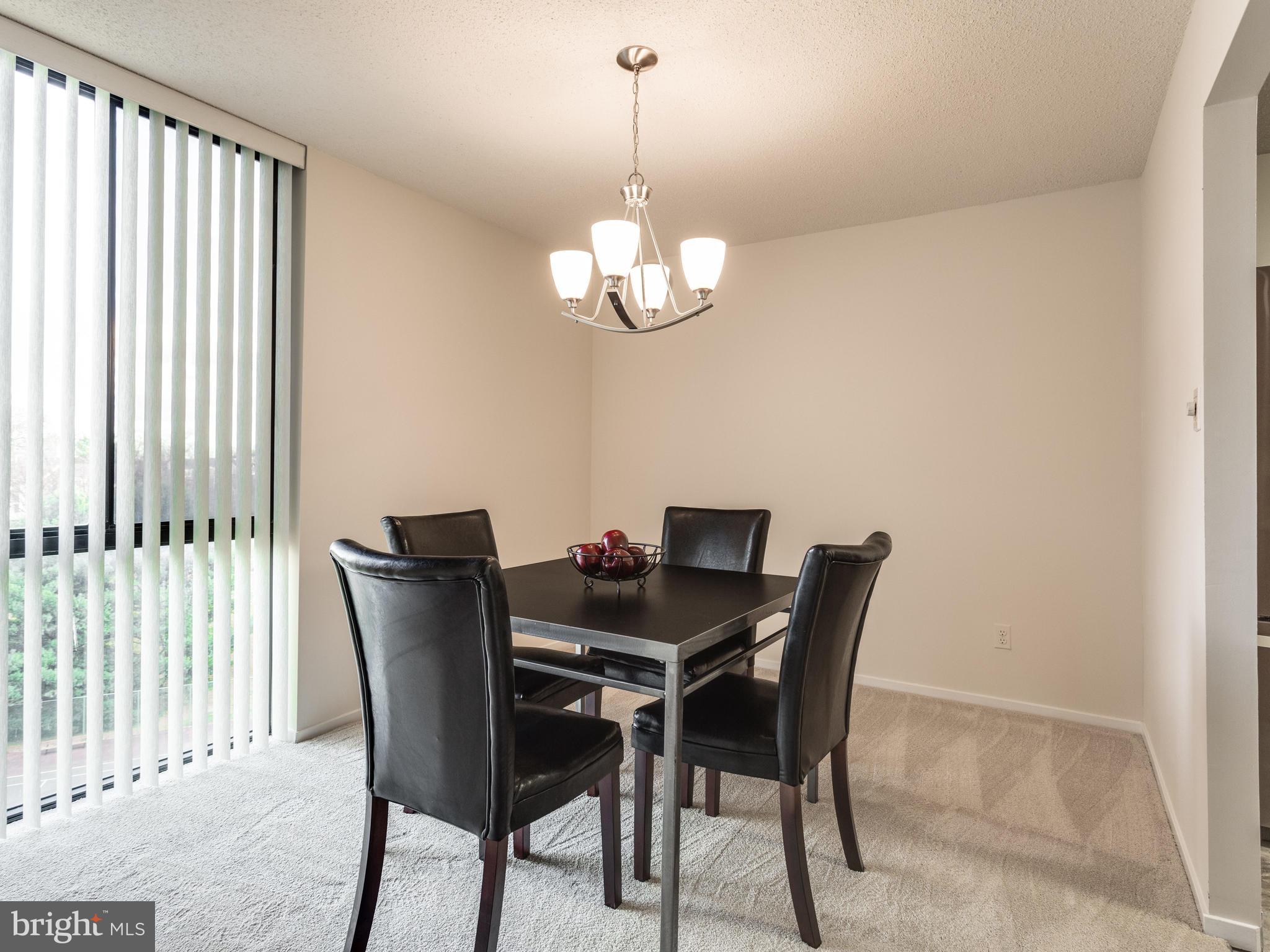 IDYLWOOD TOWERS - Residential