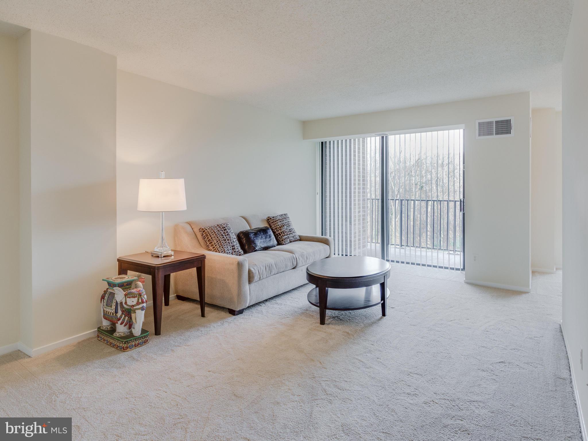 IDYLWOOD TOWERS - Residential