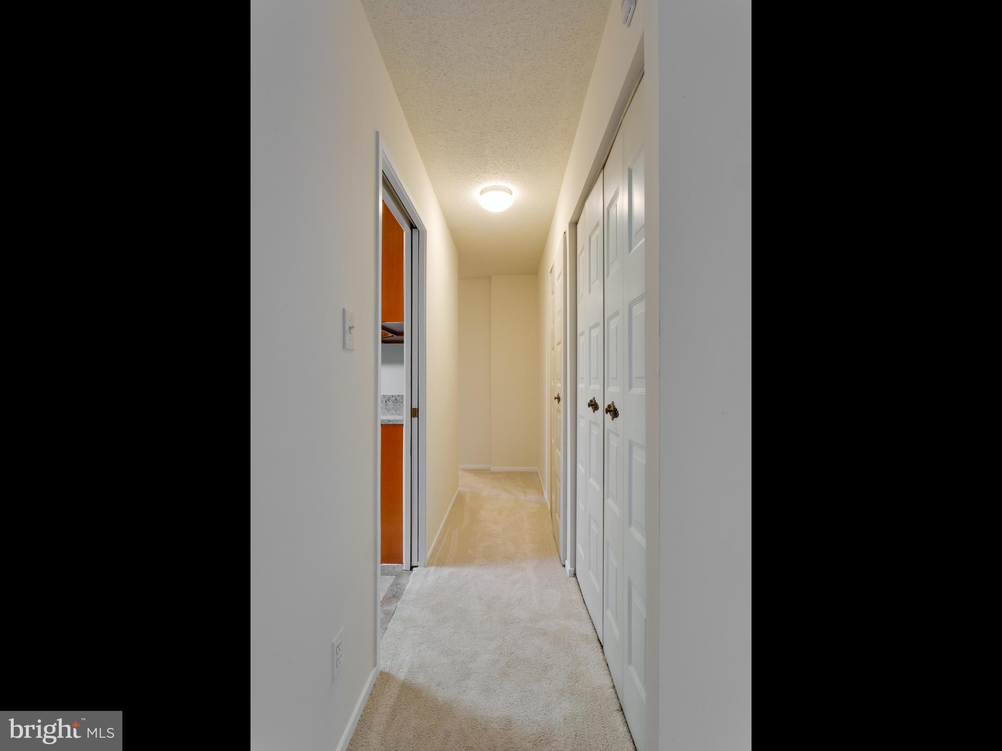 IDYLWOOD TOWERS - Residential