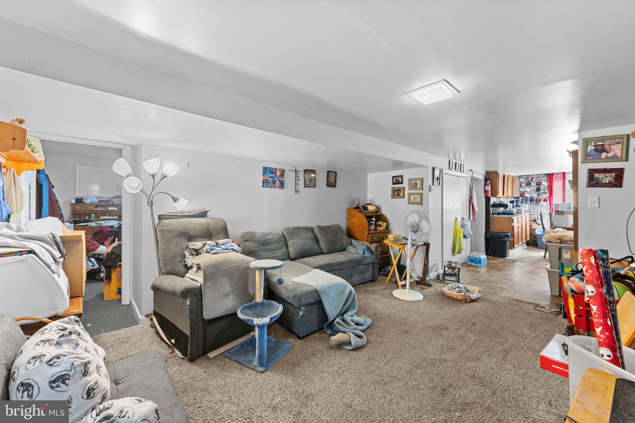 1278 READING RD