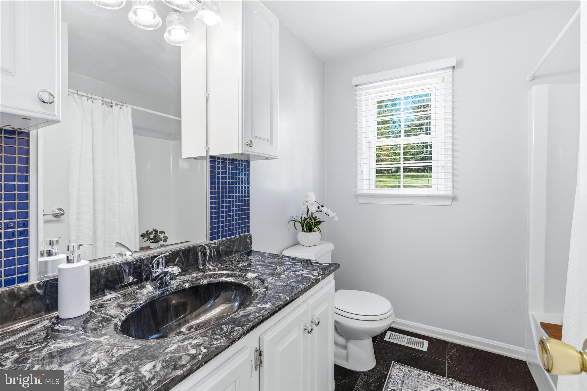 MT RADNOR HEIGHTS - Residential