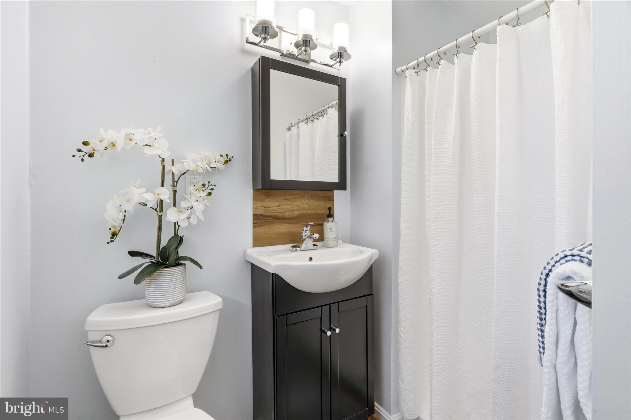 MT RADNOR HEIGHTS - Residential