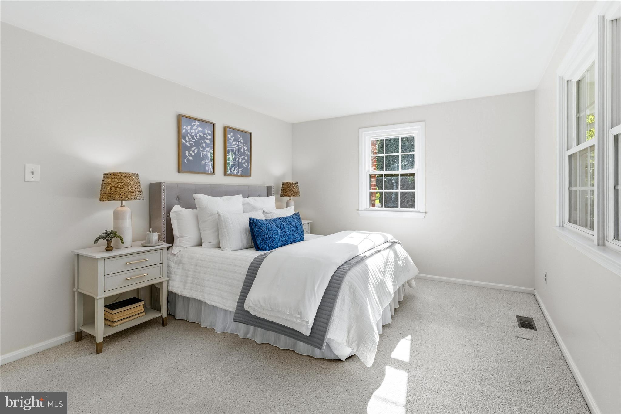 MT RADNOR HEIGHTS - Residential