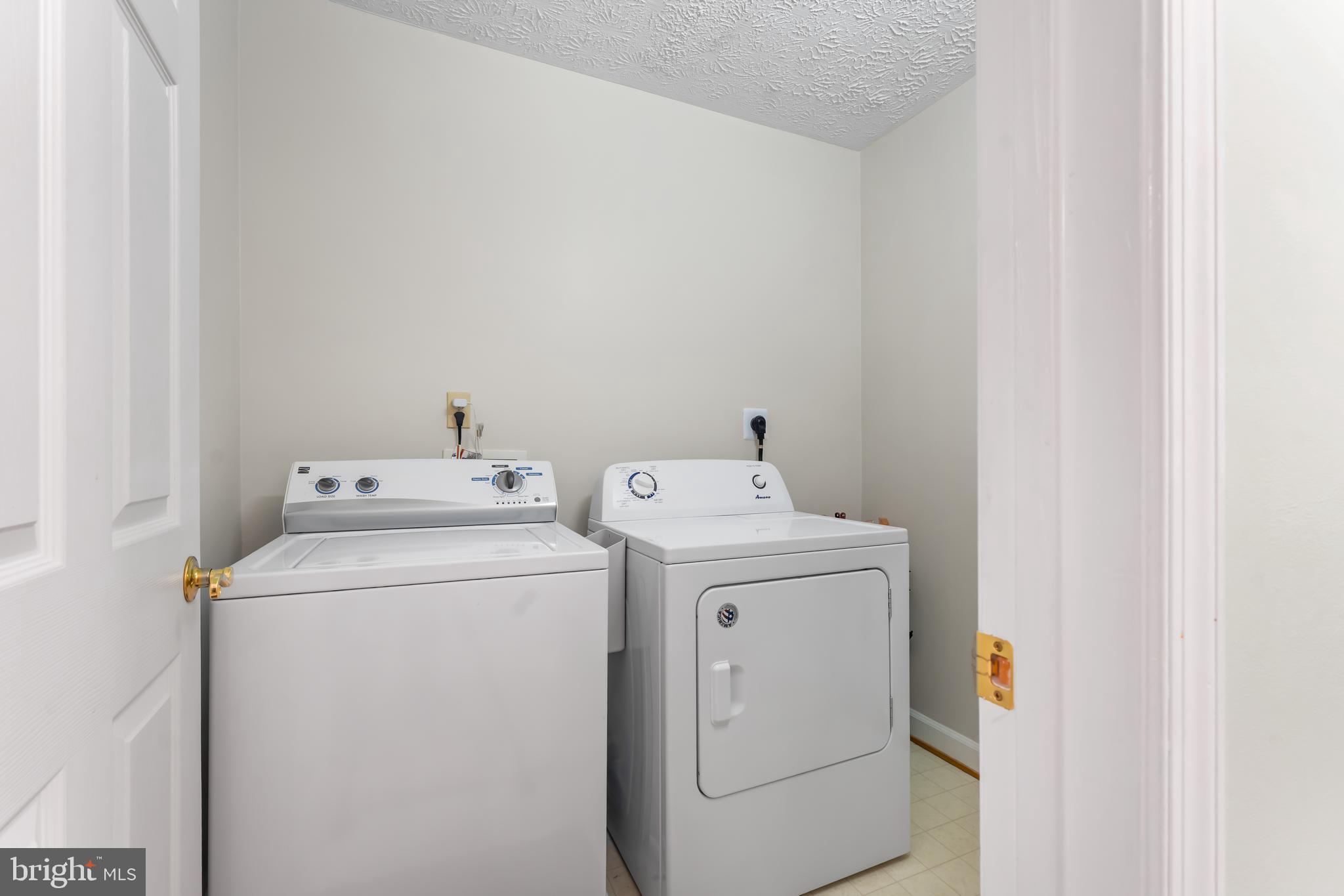 ADMIRAL REACH AT HARBOUR GATES - Residential