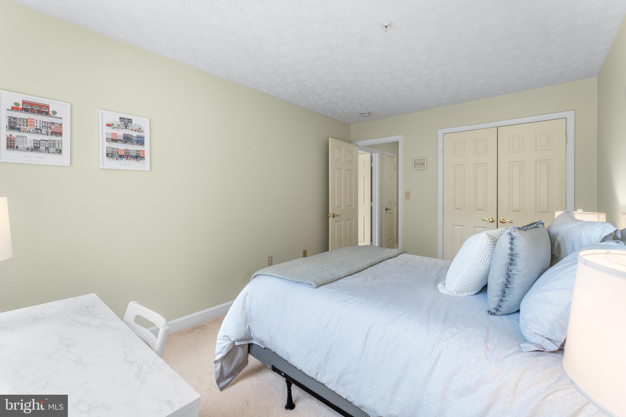 ADMIRAL REACH AT HARBOUR GATES - Residential