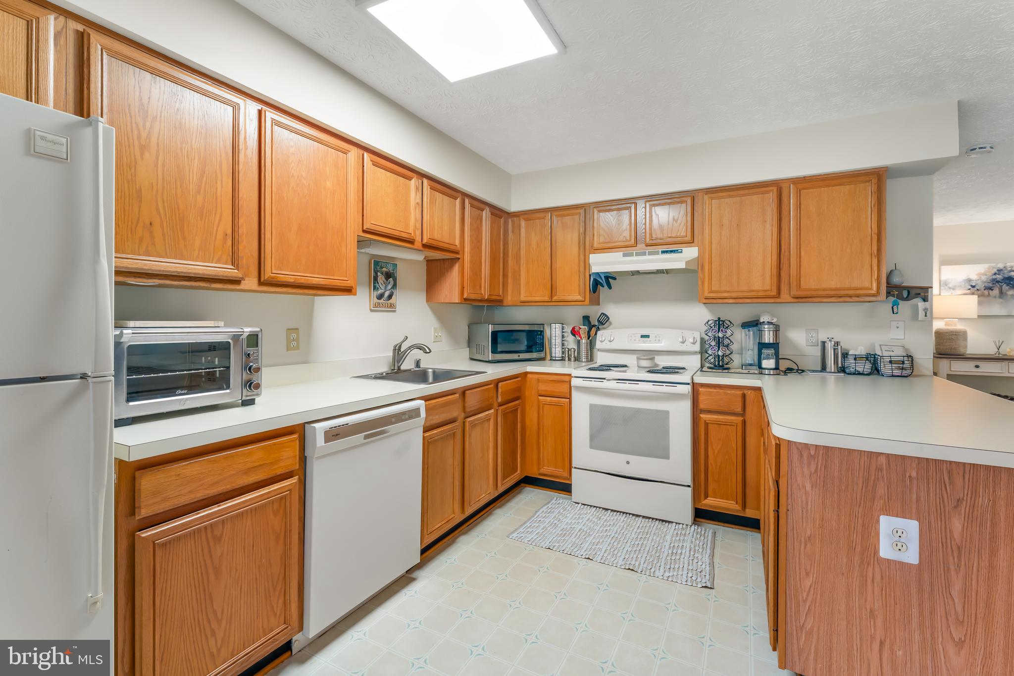 ADMIRAL REACH AT HARBOUR GATES - Residential