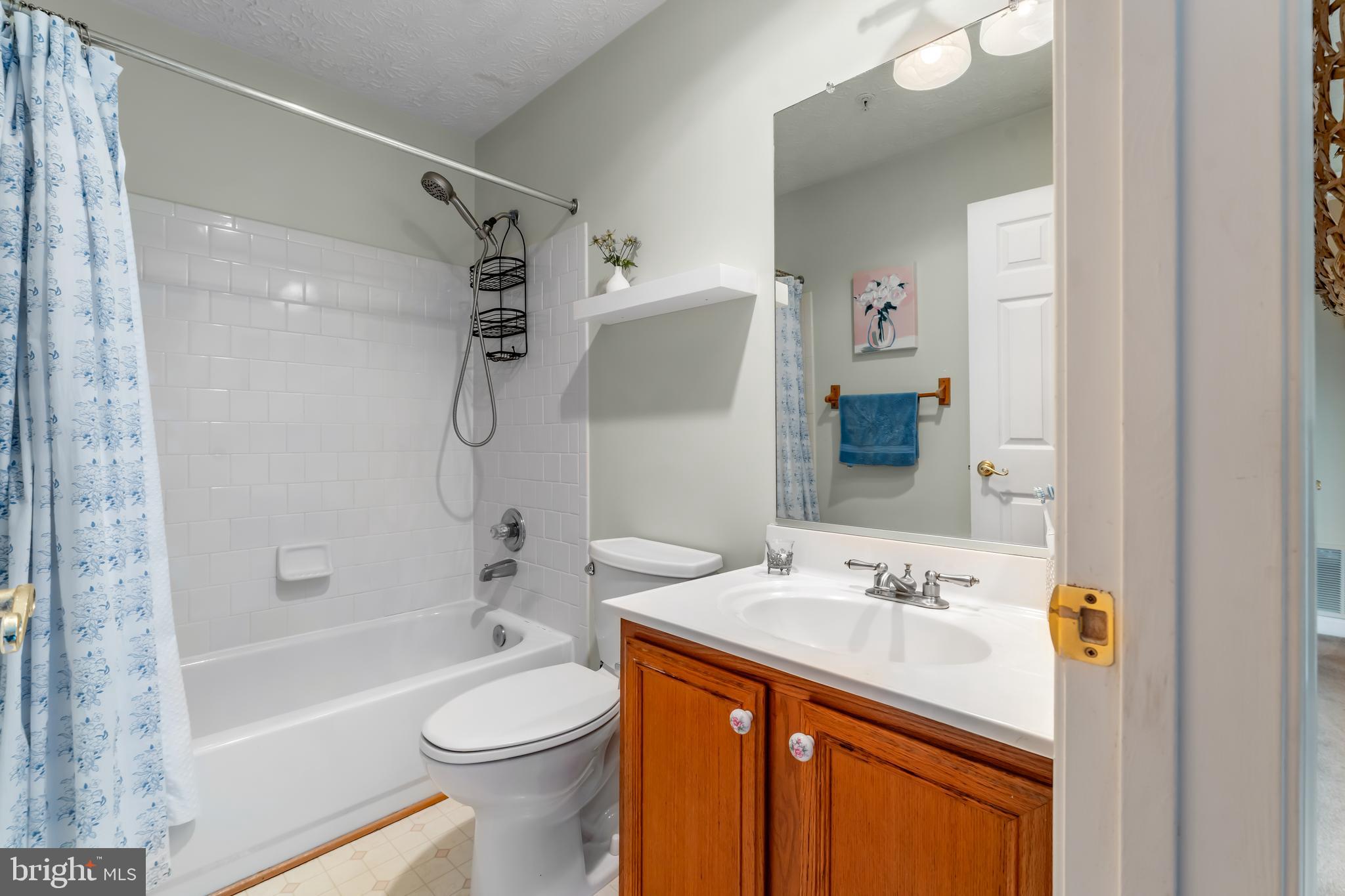 ADMIRAL REACH AT HARBOUR GATES - Residential