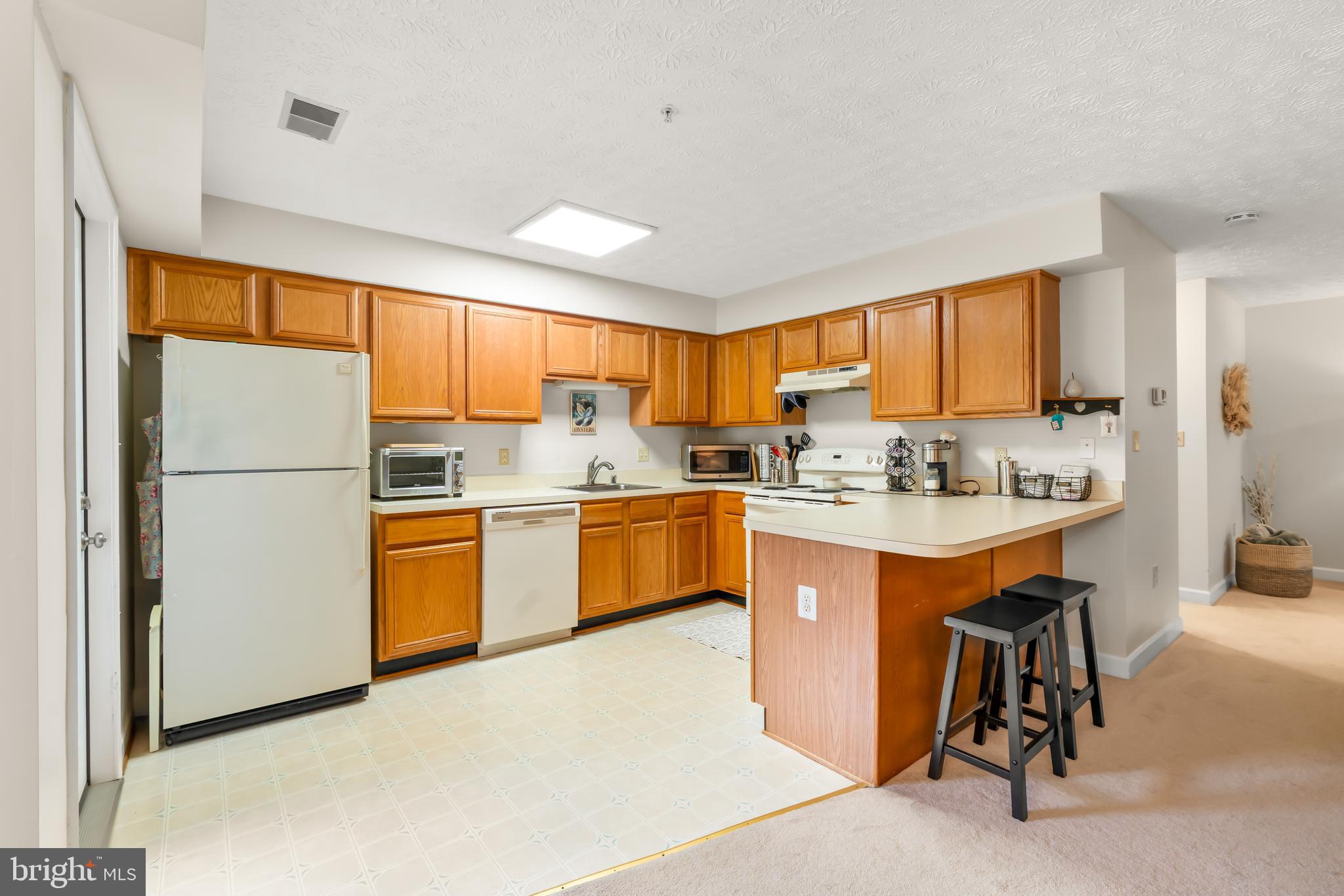 ADMIRAL REACH AT HARBOUR GATES - Residential