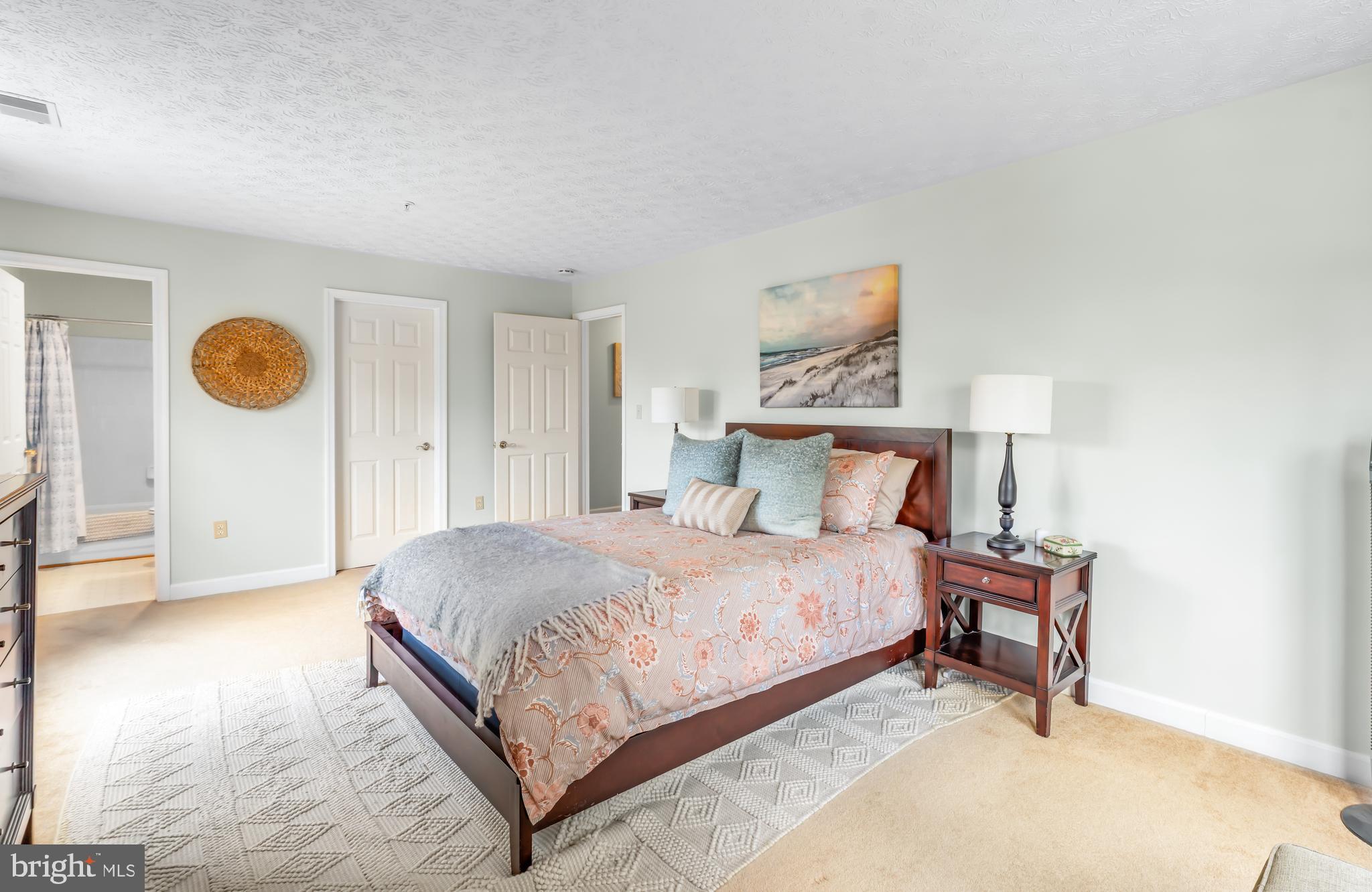 ADMIRAL REACH AT HARBOUR GATES - Residential