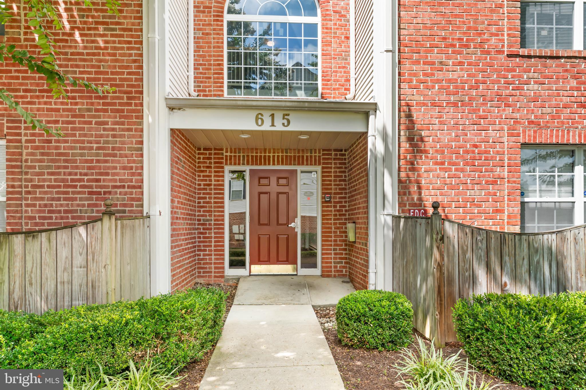 ADMIRAL REACH AT HARBOUR GATES - Residential