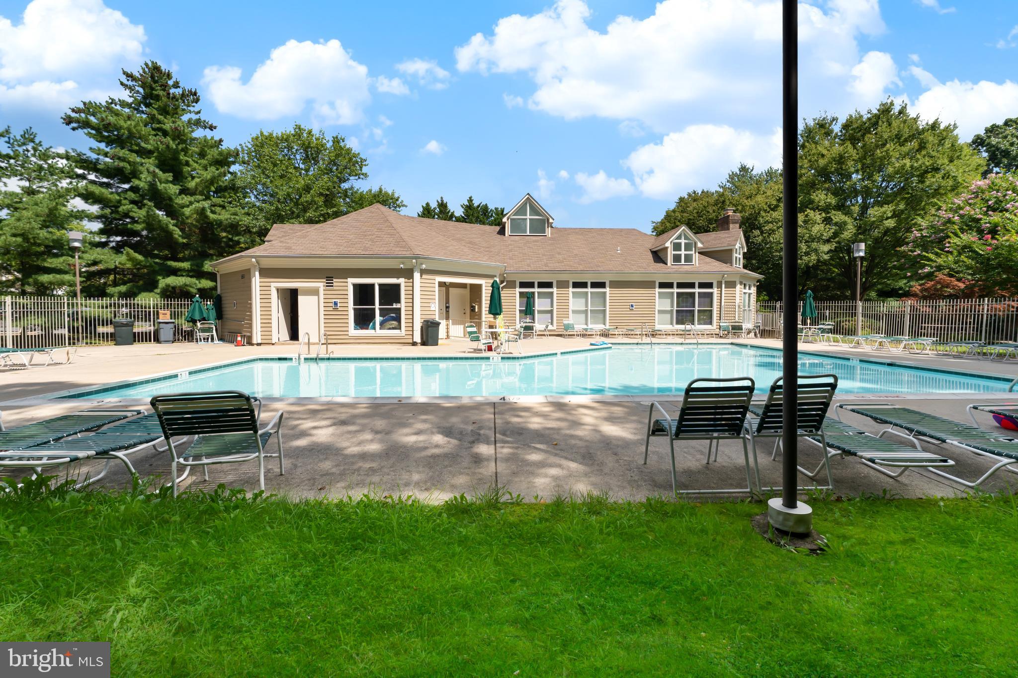 ADMIRAL REACH AT HARBOUR GATES - Residential