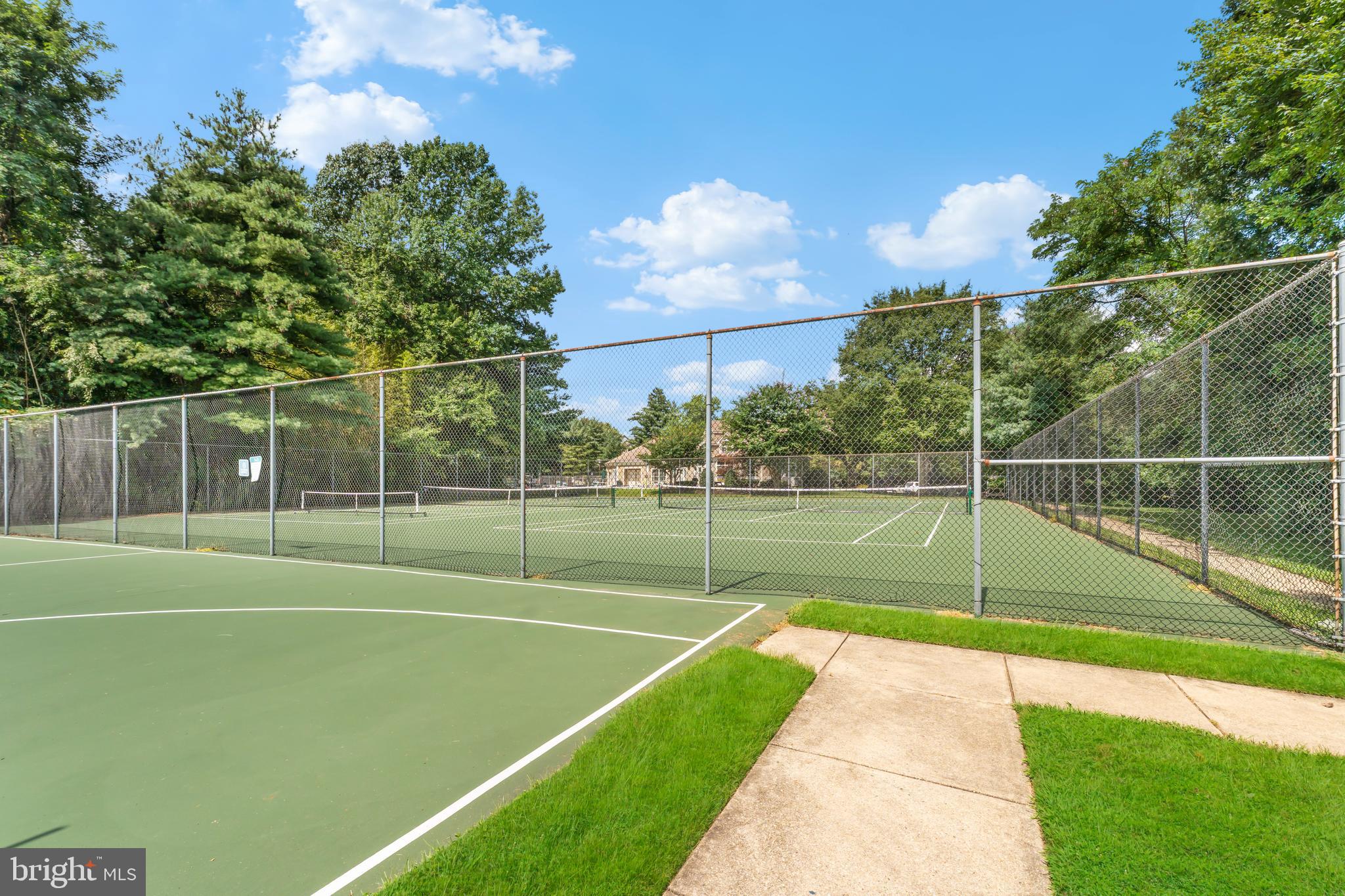 ADMIRAL REACH AT HARBOUR GATES - Residential