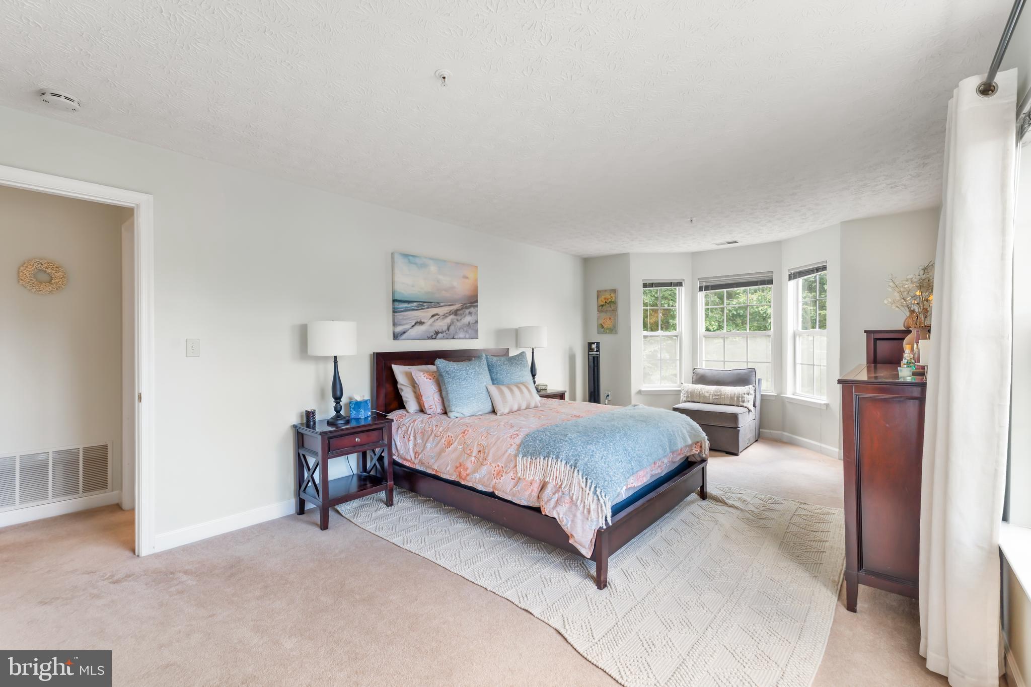 ADMIRAL REACH AT HARBOUR GATES - Residential