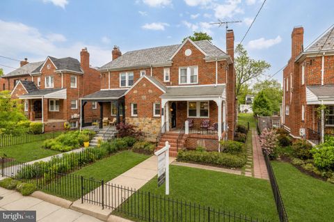 Photo of 325 Oglethorpe Street NW, WASHINGTON, DC 20011 (MLS # DCDC2259378)