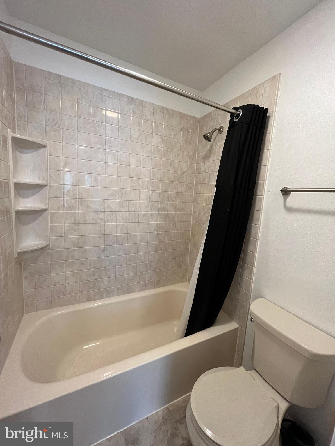 POINTE AT PARK CENTER - Residential Lease