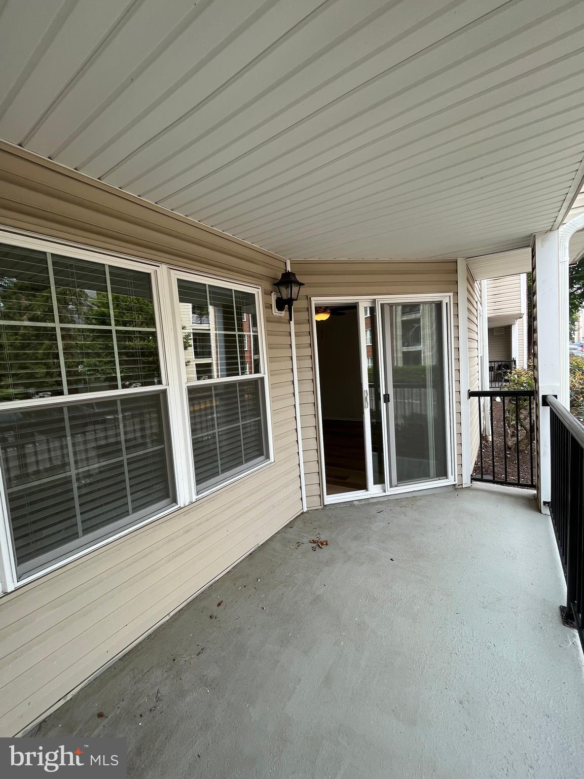 POINTE AT PARK CENTER - Residential Lease