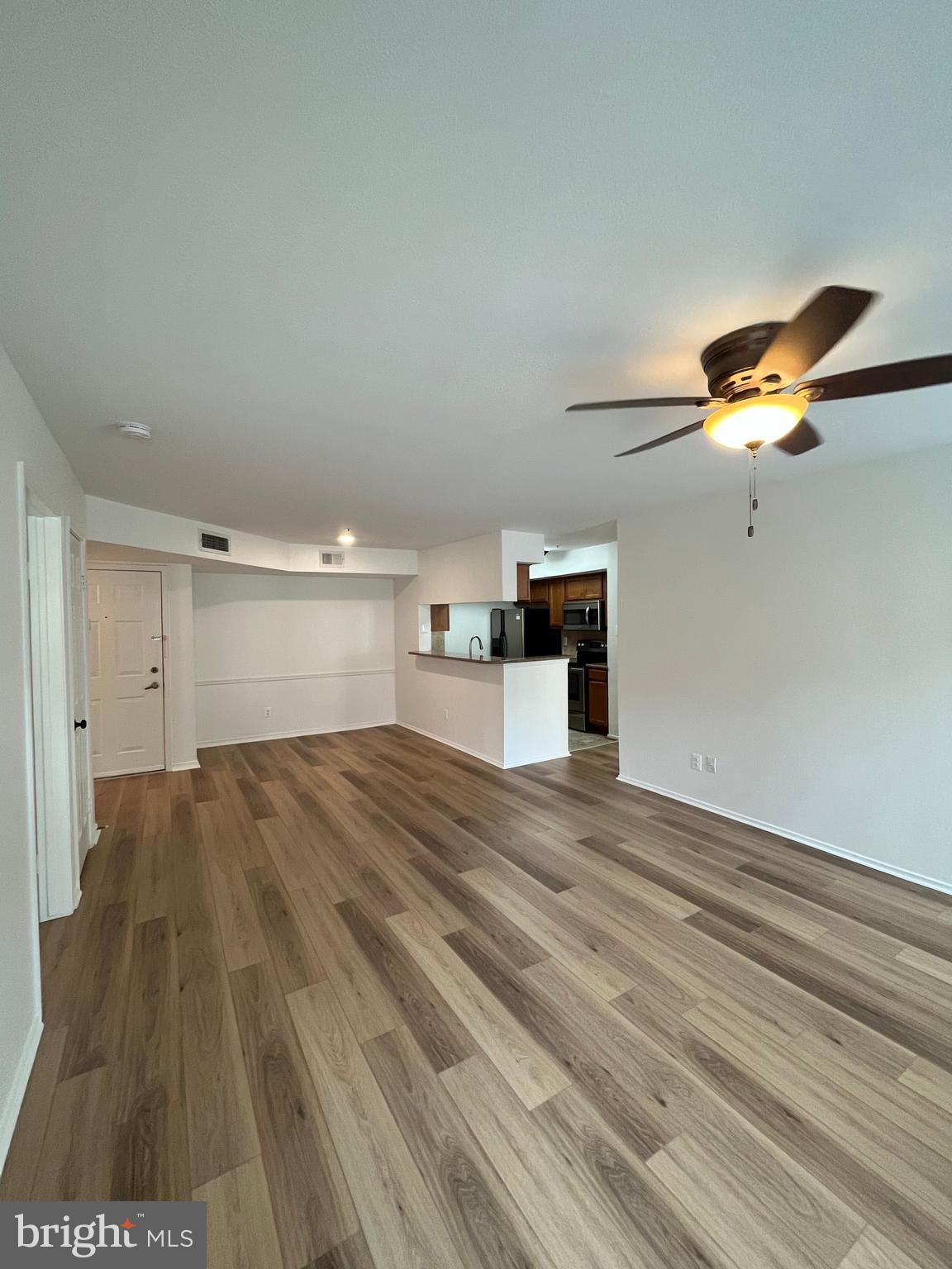 POINTE AT PARK CENTER - Residential Lease