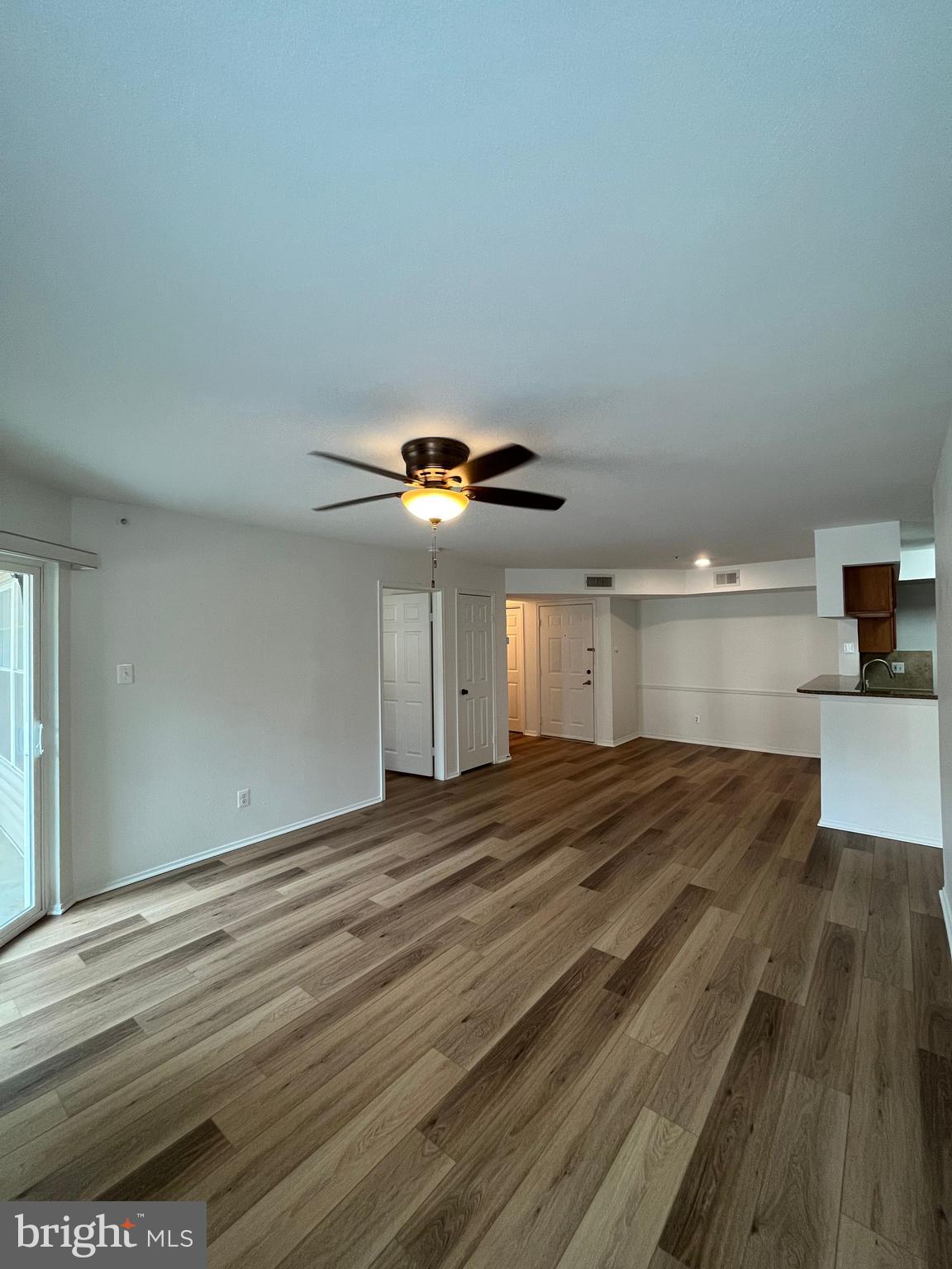 POINTE AT PARK CENTER - Residential Lease