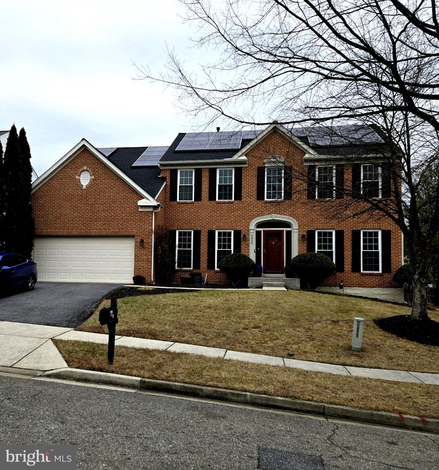 WOODSIDE ESTATES - Residential