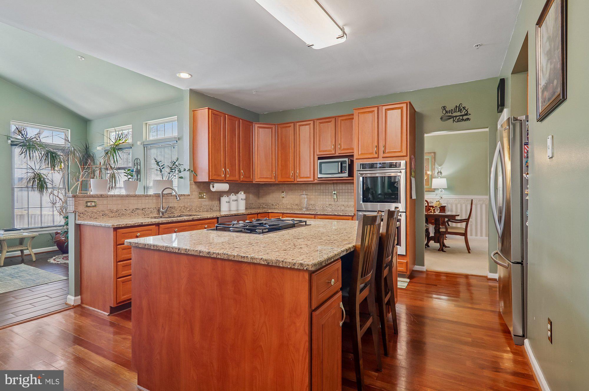 6908 BITTERNUT COURT