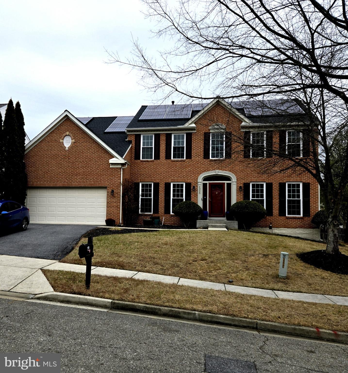 WOODSIDE ESTATES - Residential