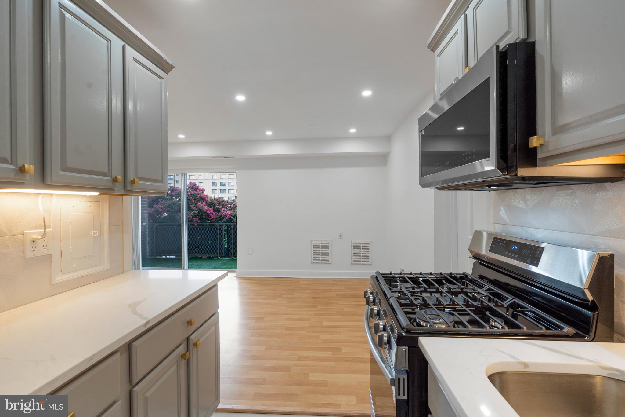 CLEVELAND HOUSE - Residential