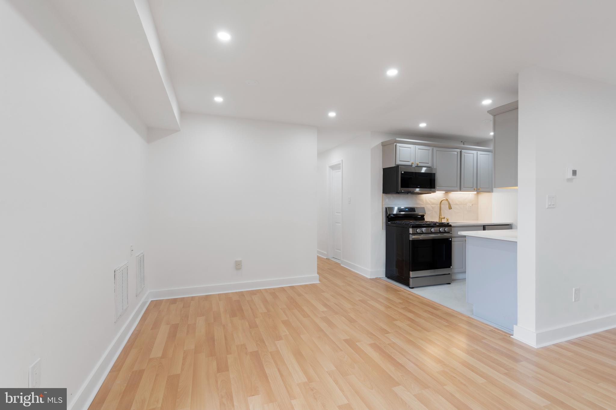 CLEVELAND HOUSE - Residential