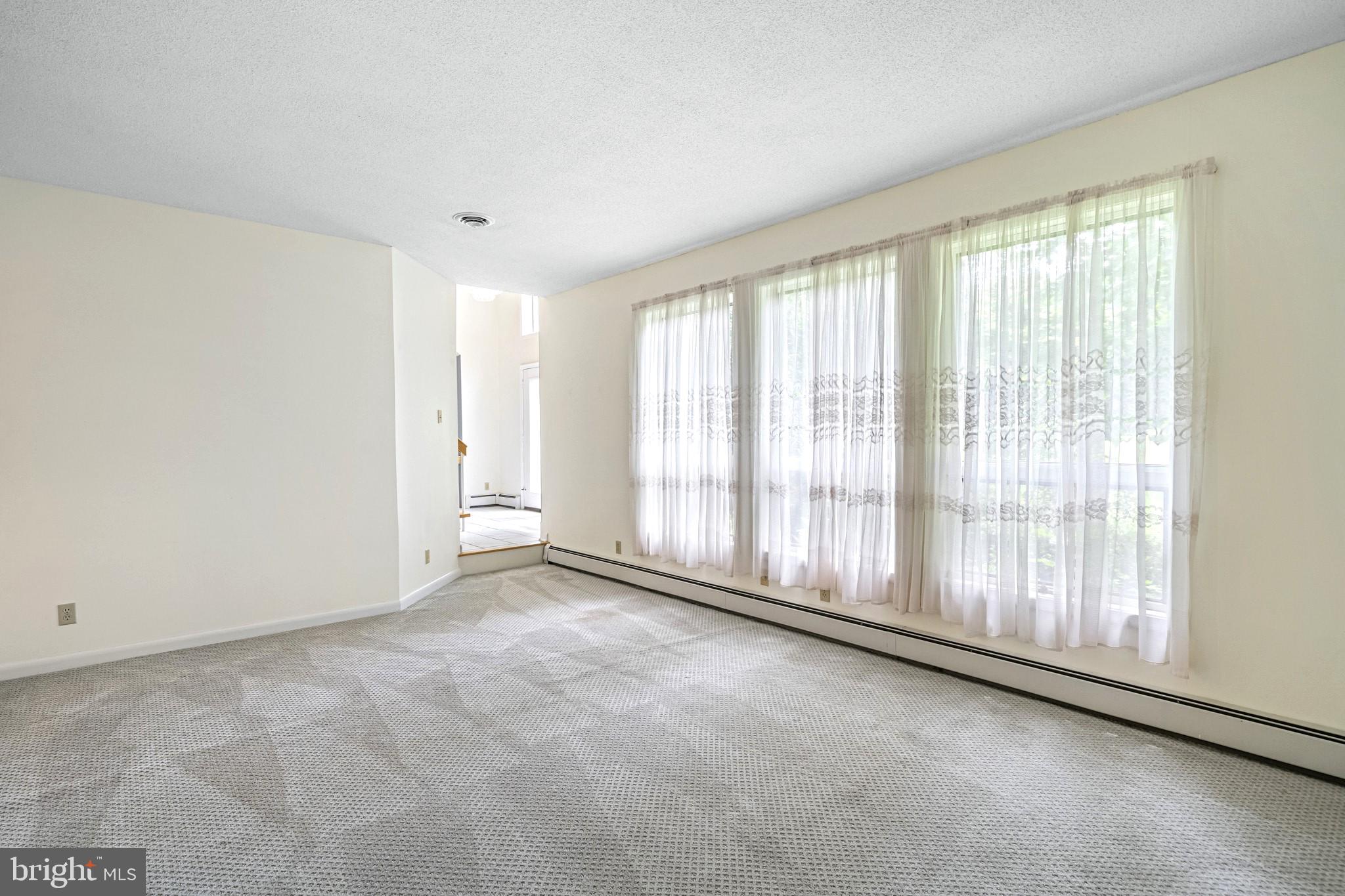 WIDOW WOODS - Residential