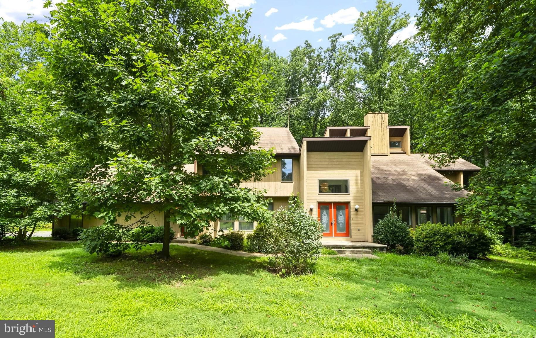 WIDOW WOODS - Residential