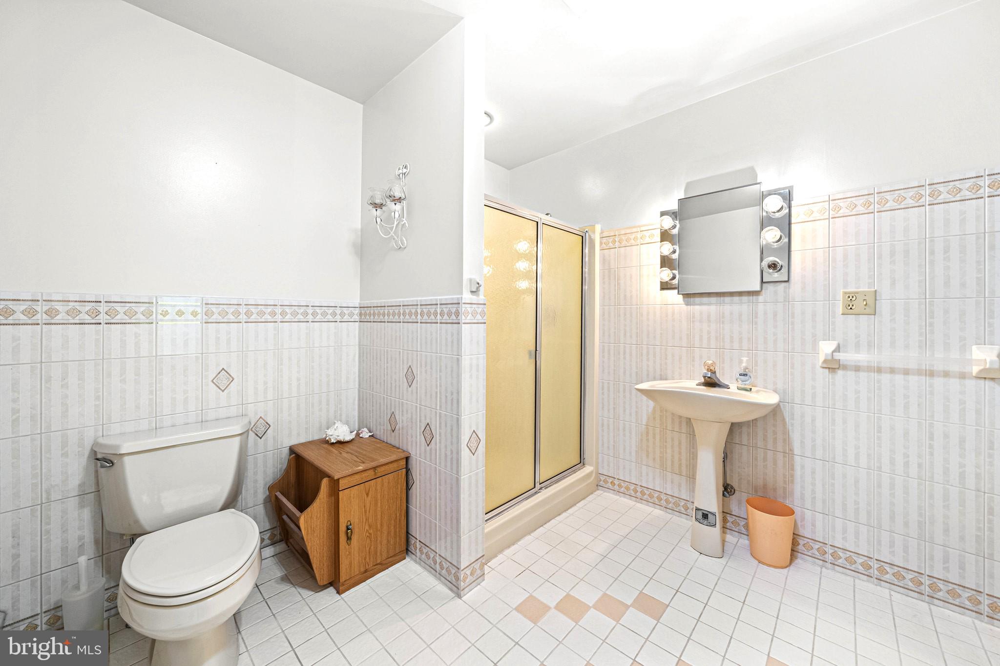 WIDOW WOODS - Residential