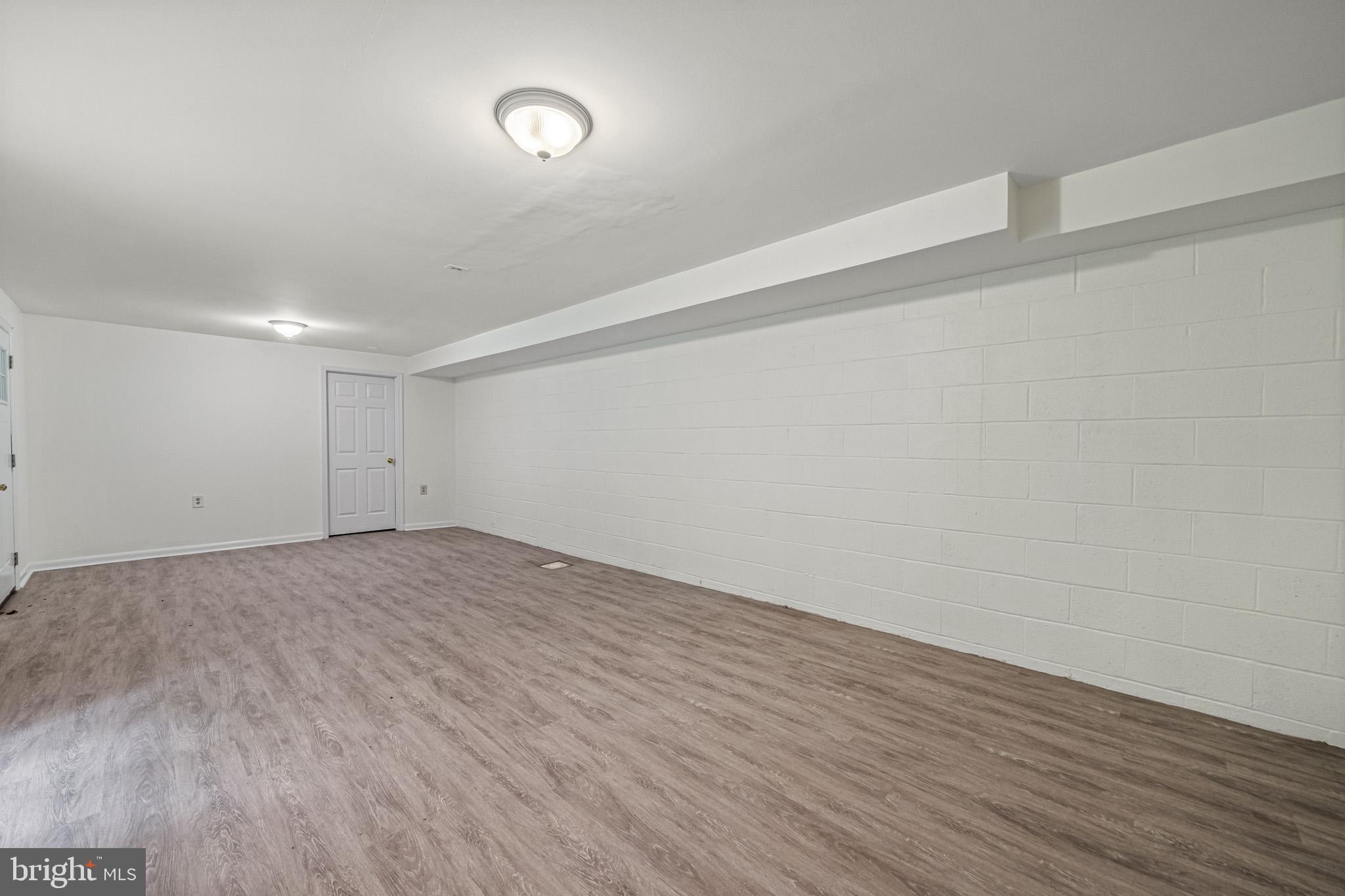 WIDOW WOODS - Residential