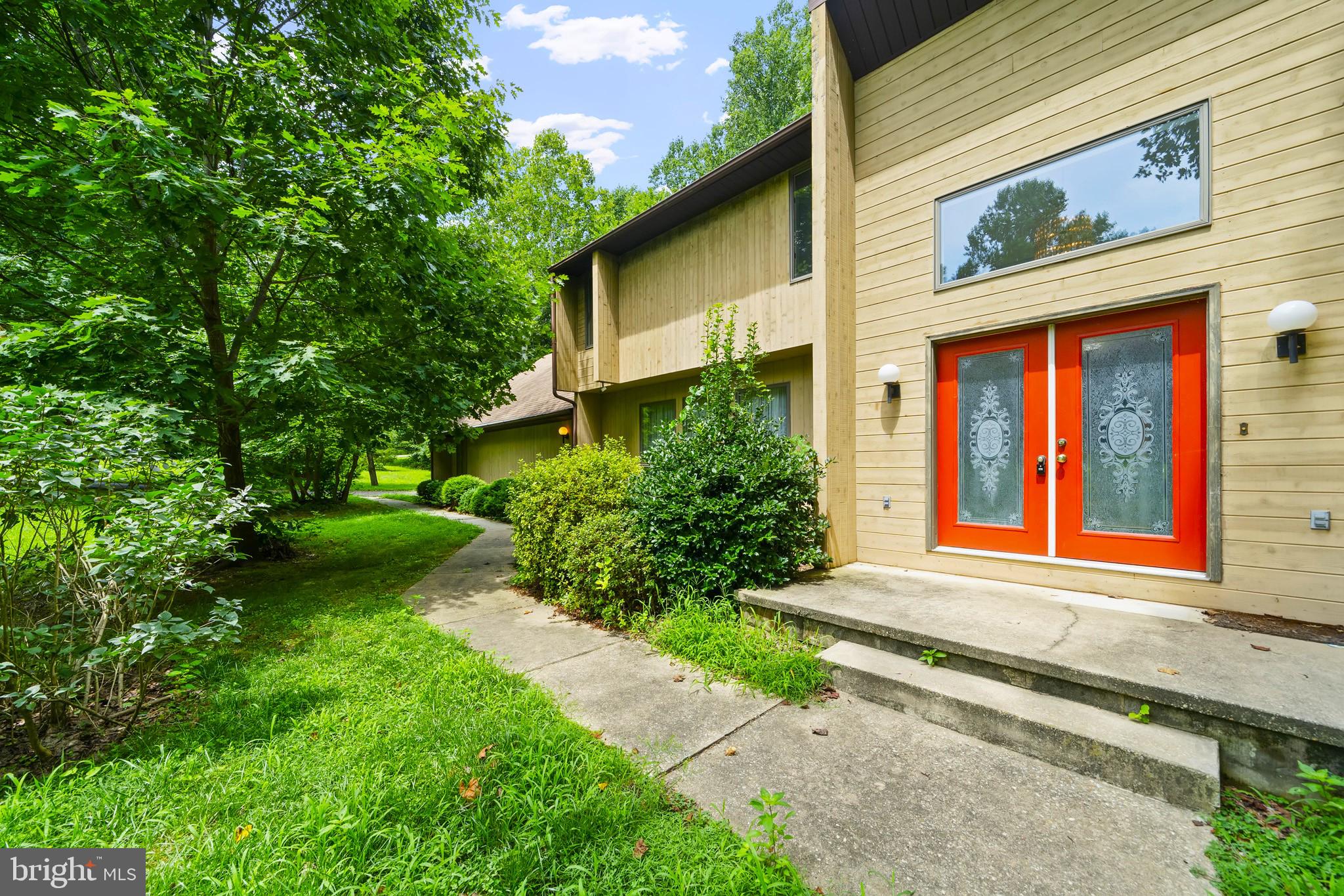 WIDOW WOODS - Residential