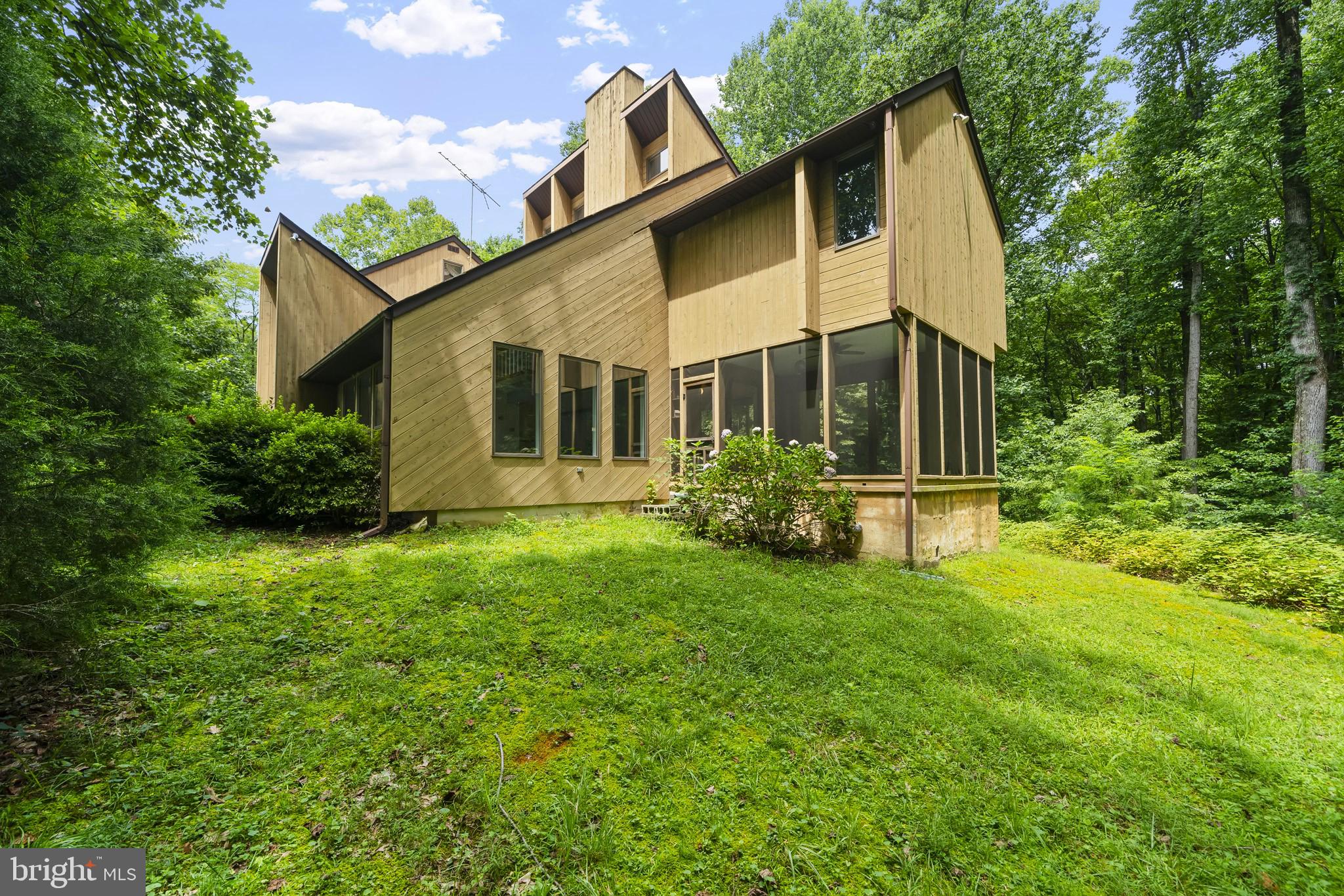 WIDOW WOODS - Residential