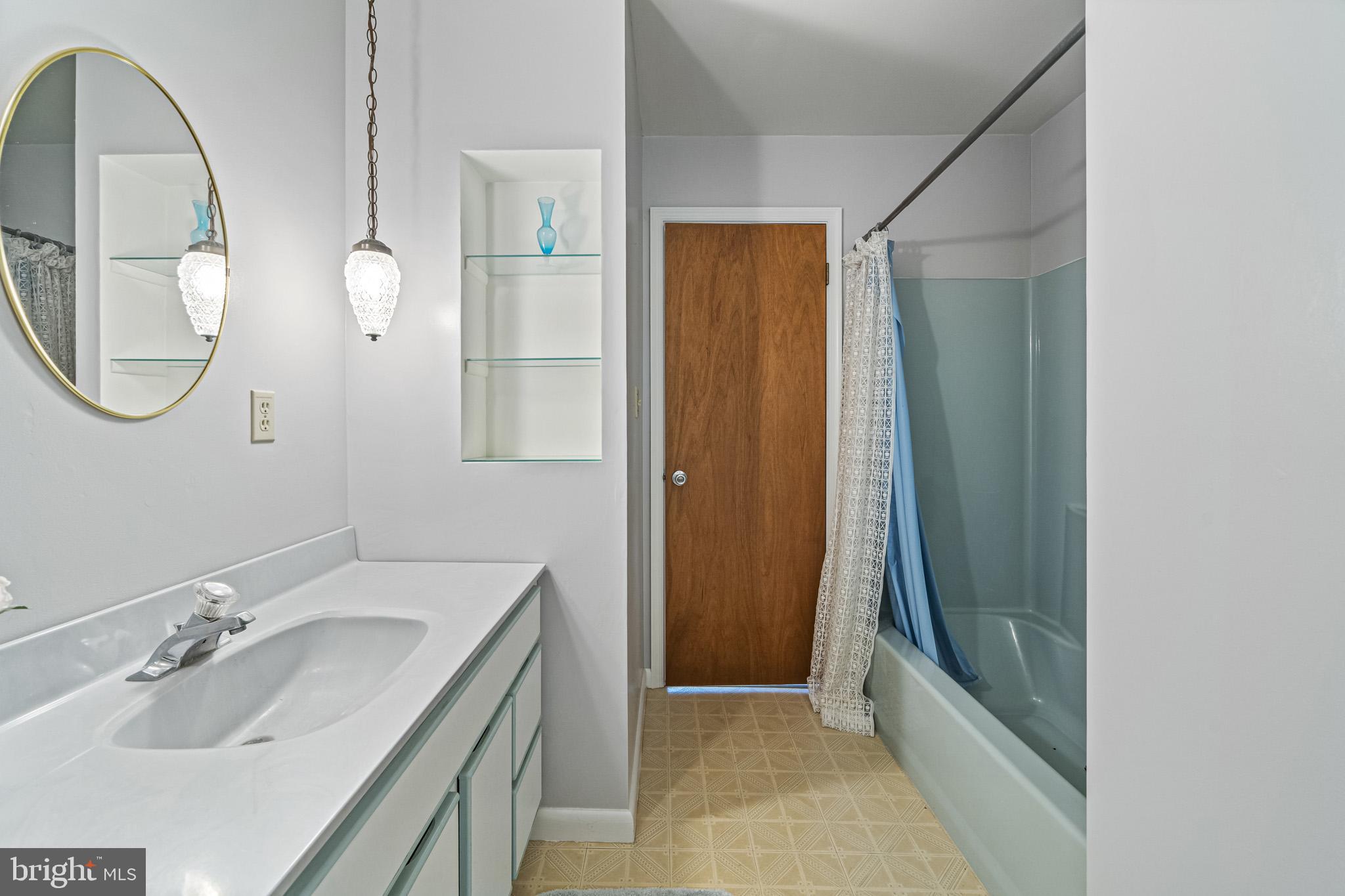 WIDOW WOODS - Residential