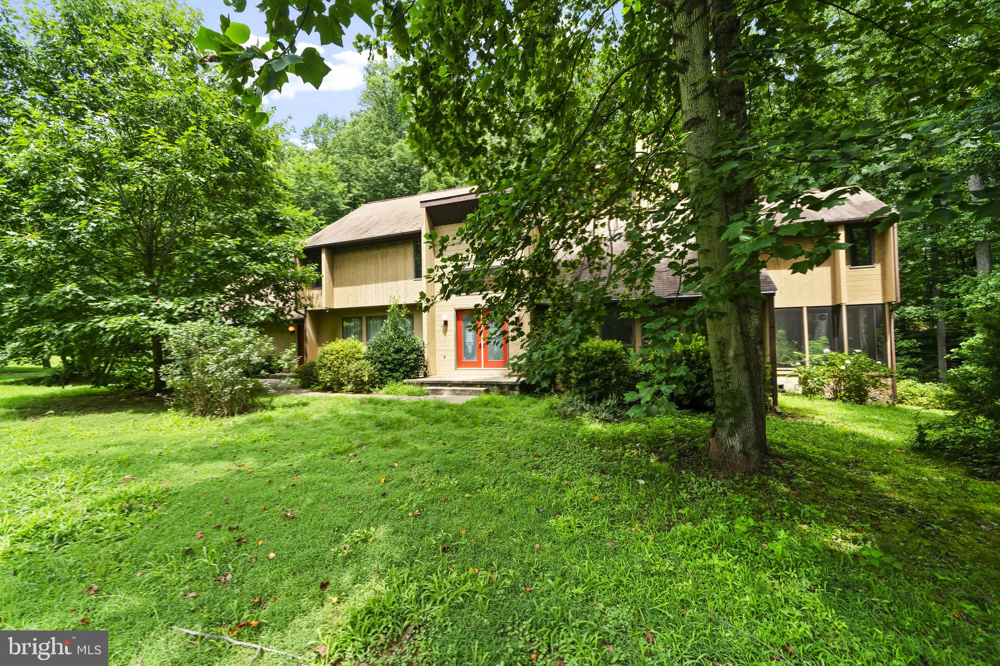 WIDOW WOODS - Residential