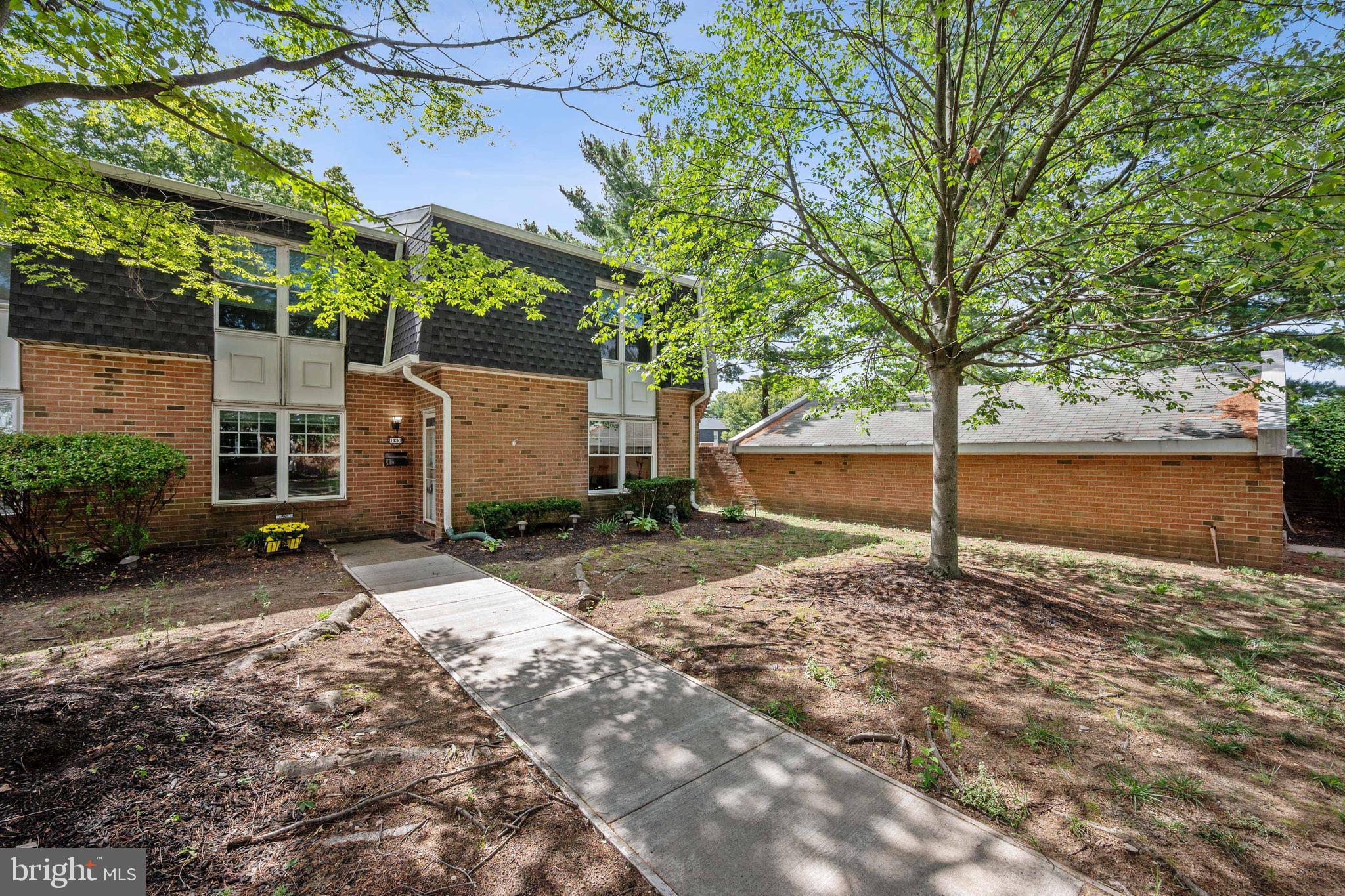 1130 HARBOUR DRIVE 1130