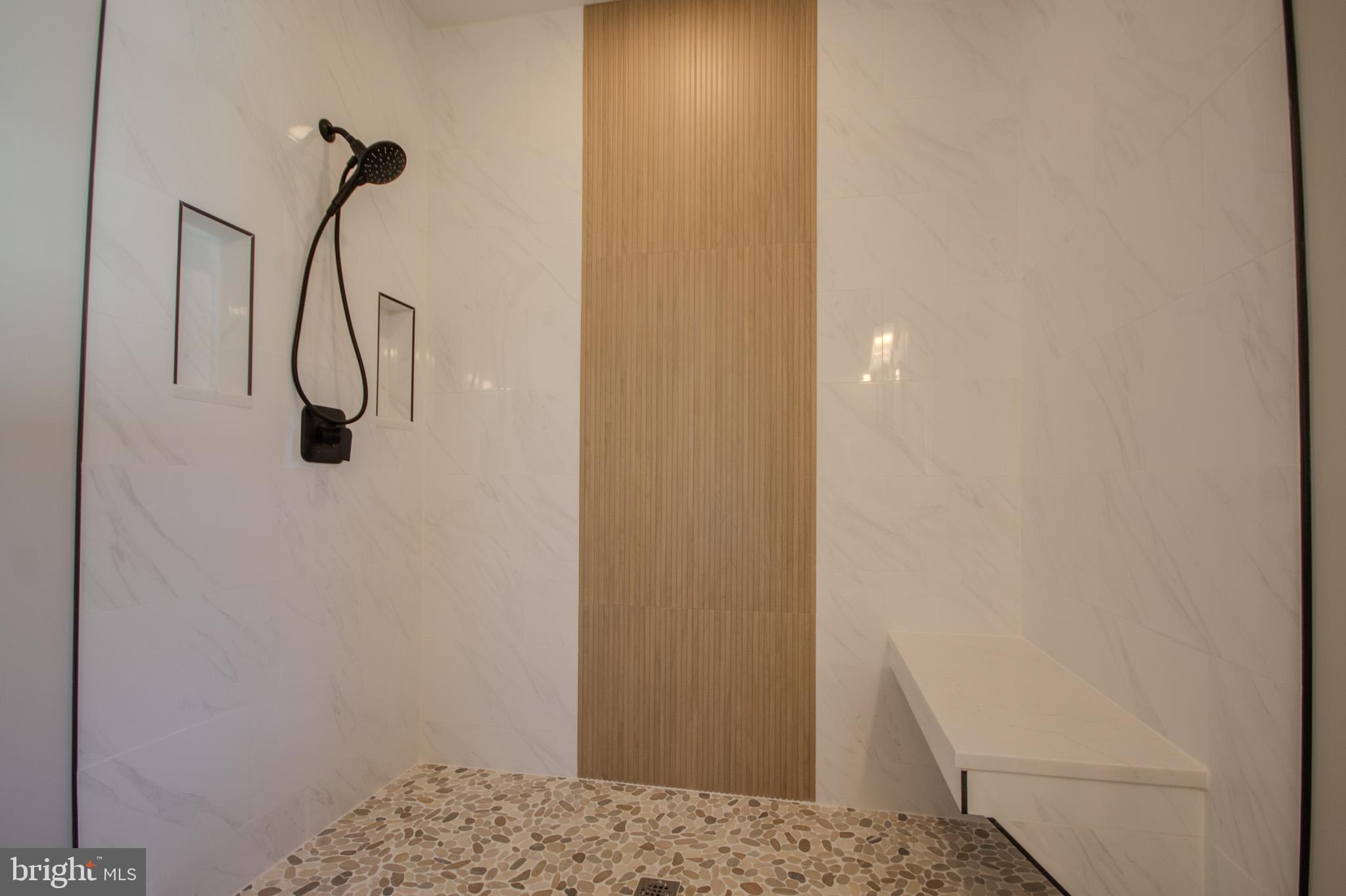 STEEPLECHASE - Residential