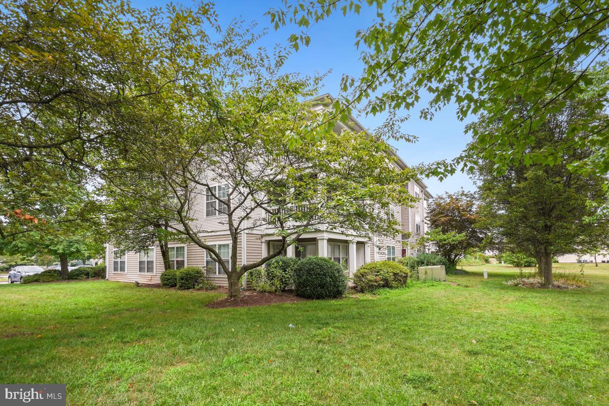 STRATFORD CONDOS - Residential Lease