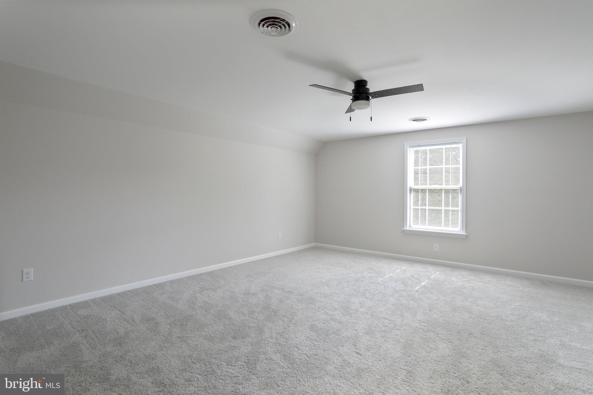 GREEN FIELDS - Residential