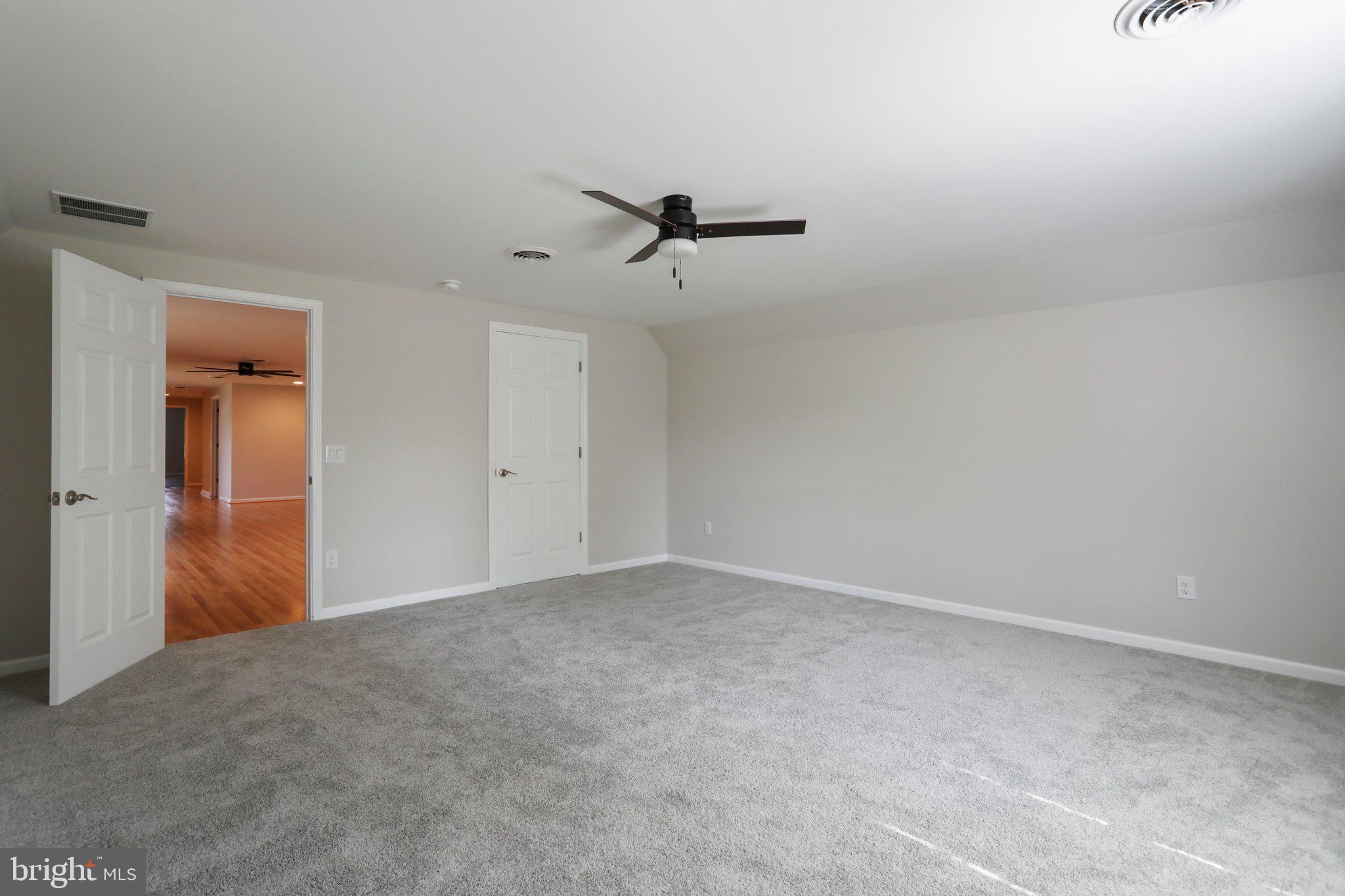 GREEN FIELDS - Residential