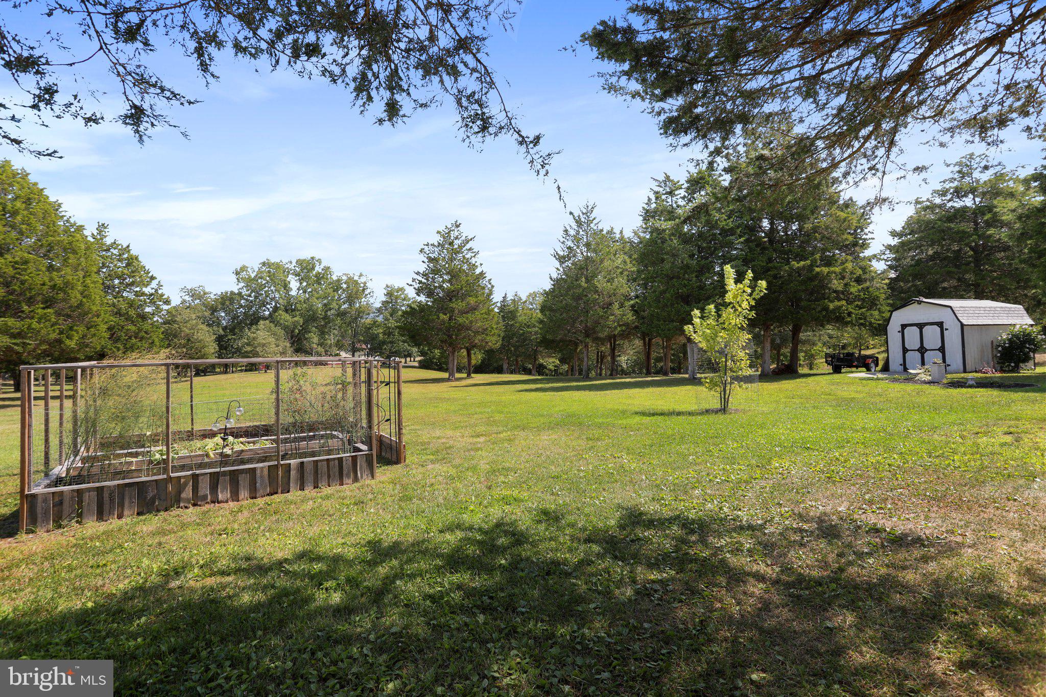 GREEN FIELDS - Residential