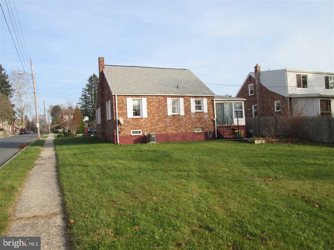 OLD EAST YORK - Residential